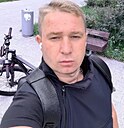 Илья, 32 года