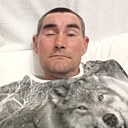 Valera Karipov, 44 года