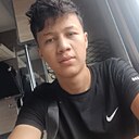 Адахамжон, 19 лет