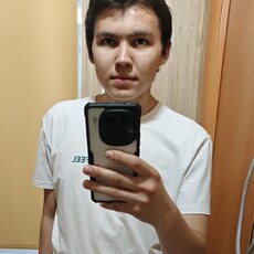 Фотография мужчины Равиль, 20 лет из г. Уфа