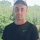Макс, 32 года