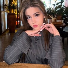 Фотография девушки Арина, 23 года из г. Санкт-Петербург
