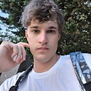 Андрей, 22 года