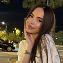 Zara, 37 лет
