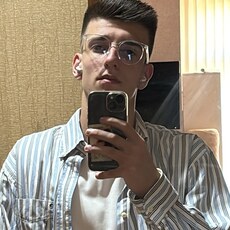 Фотография мужчины Артем, 18 лет из г. Адлер