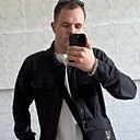 Роман, 23 года