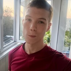 Фотография мужчины Андрей, 19 лет из г. Керчь