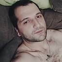 Levi, 32 года