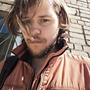 Денис, 24 года