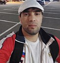 Ака, 32 года