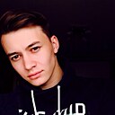 Максим, 24 года