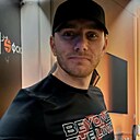 Макс, 32 года