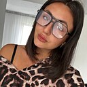 Мадина, 25 лет