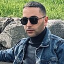 Ден, 34 года