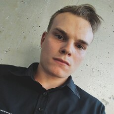 Фотография мужчины Виктор, 22 года из г. Артем