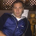 Al, 44 года