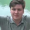 Максим, 24 года