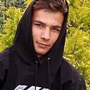 Михаил, 18 лет