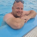 Илья, 32 года
