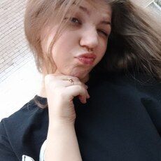 Фотография девушки Лиля, 19 лет из г. Новочеркасск