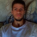 Магомед, 18 лет