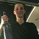 Илья, 33 года