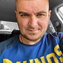 Виктор, 33 года