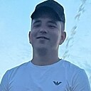 Максим, 24 года