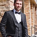 No Name, 34 года