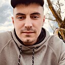 Максим, 25 лет