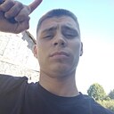 Толя, 18 лет