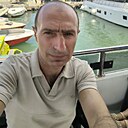 Вааг, 44 года