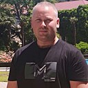 Михаил, 33 года