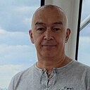 Рафаэль, 51 год
