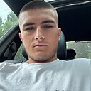 Денис, 22 года