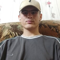 Фотография мужчины Комрон, 22 года из г. Лабытнанги