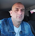 Эхромиддин, 48 лет