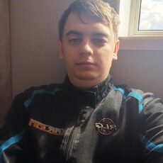 Фотография мужчины Денис, 19 лет из г. Пермь