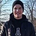 Денис, 22 года