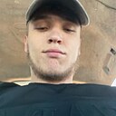 Денис, 22 года