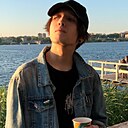 Макс, 22 года