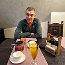 Валерий, 51 год