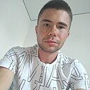 Денис, 23 года