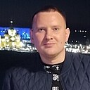 Илья, 33 года