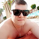 Денис, 33 года