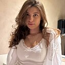 Янаа, 22 года