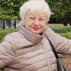 Фотография девушки Надежда, 70 лет из г. Санкт-Петербург