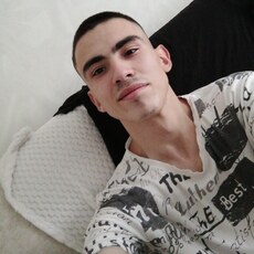 Фотография мужчины Татарин, 21 год из г. Нижнекамск
