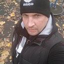 Ден, 44 года