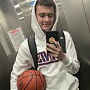 Артём, 21 год